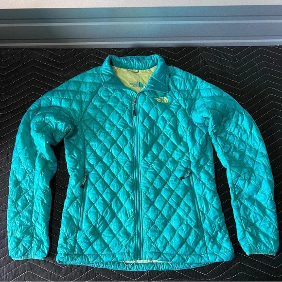 The North Face Jackets & Blazers - Women’s North Face Packable Lightweight Jacket